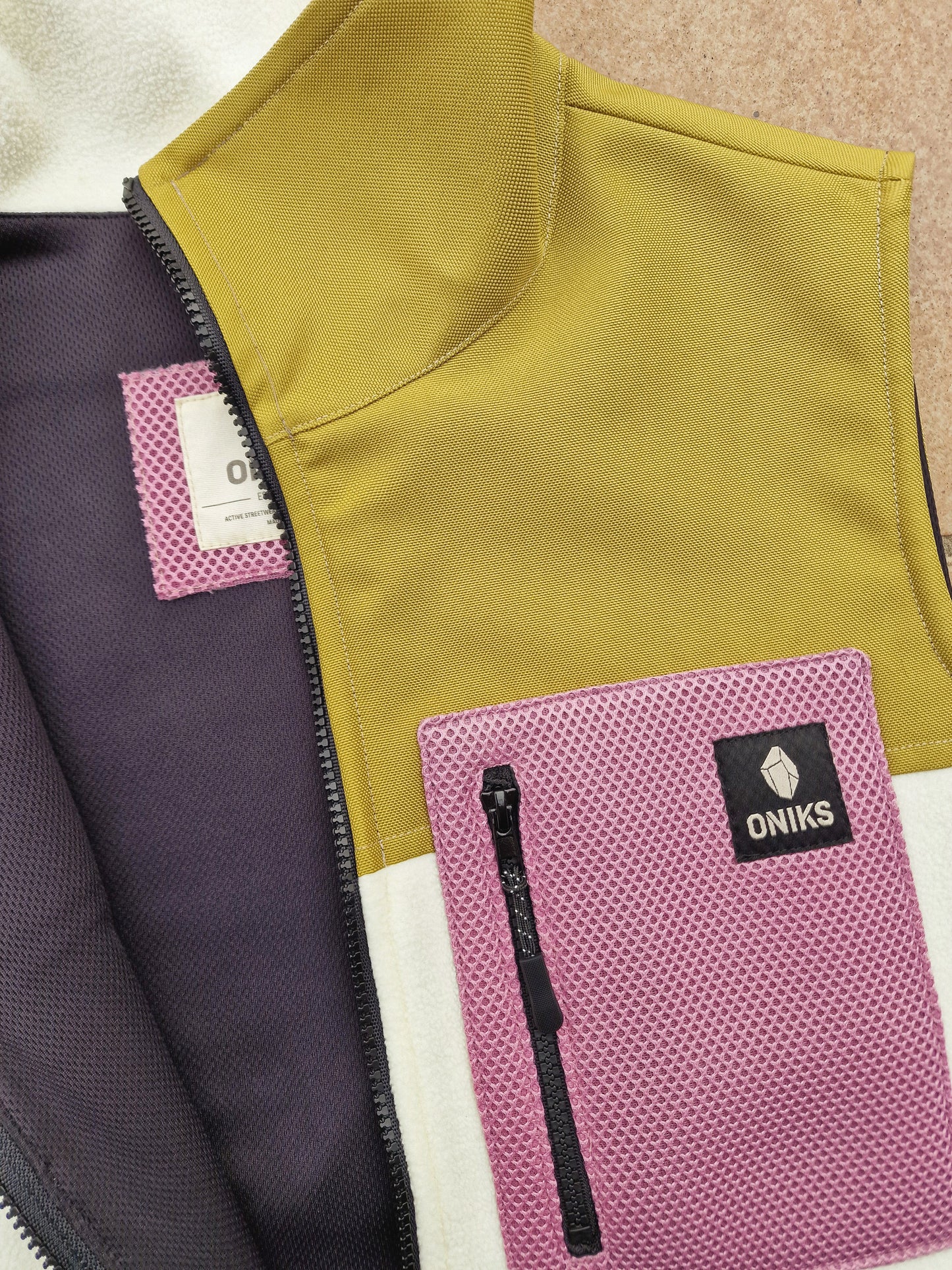 Chaleco polar 'Mustard/ Coconut'